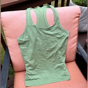 Lululemon Swiftly Tank size 6